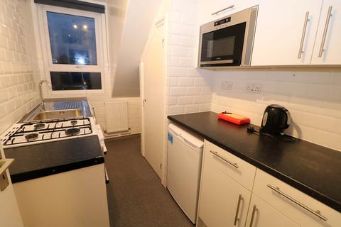 1 bedroom flat to rent, Endymion Road, London