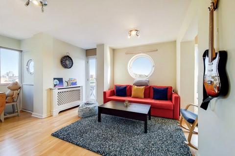 2 bedroom flat to rent, Newlands Quay, Wapping, London, E1W