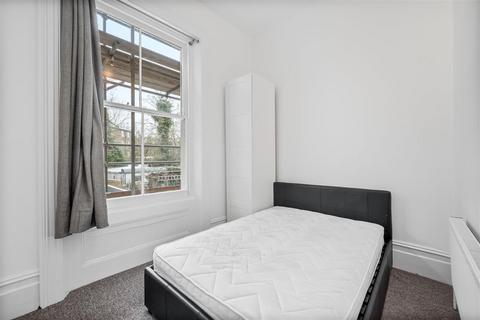 2 bedroom flat to rent, Lady Margaret Road, Tufnell Park, N19