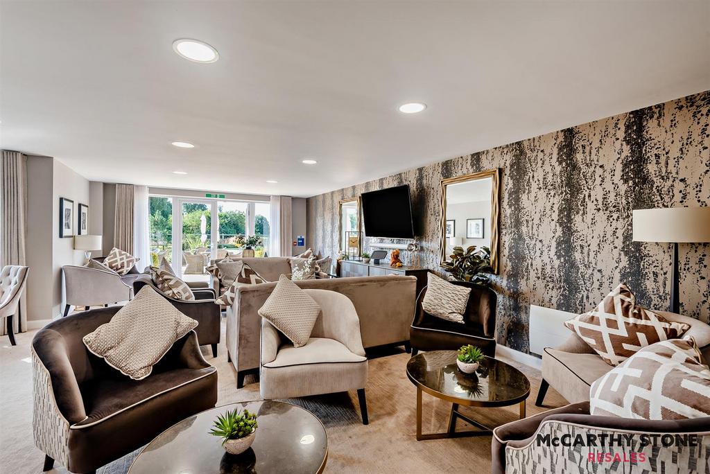 Homeowners Lounge
