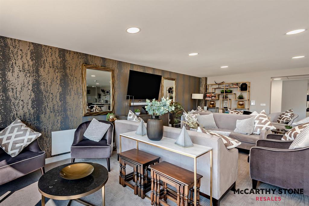 Homeowners Lounge