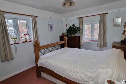 54 Cleeve Down, Goring, Reading, RG8 0HA