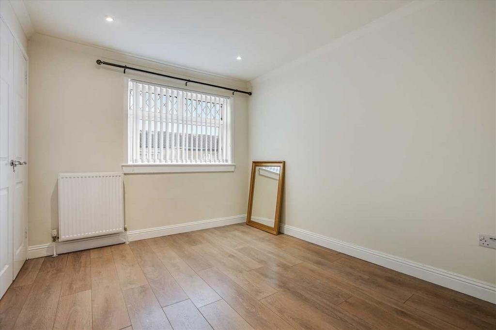 Bedroom Two (1)