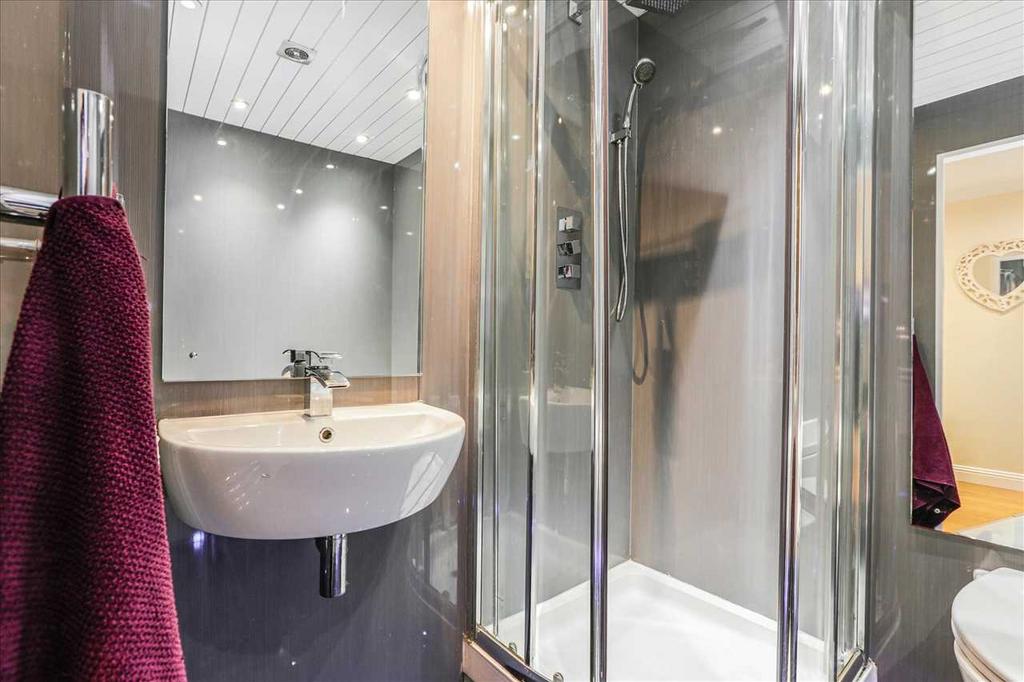 Shower Room (1)