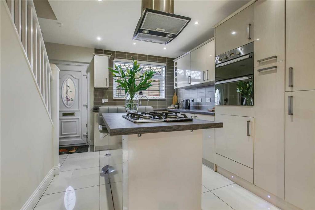 Breakfasting Kitchen