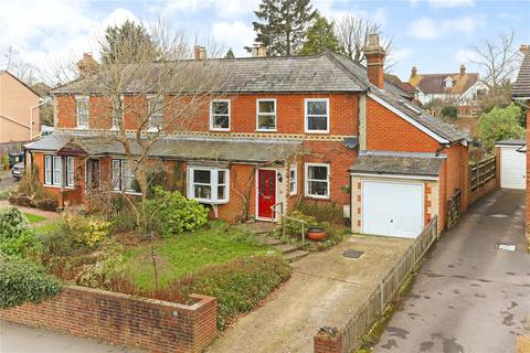 3 bedroom semi-detached house for sale, Echo Barn Lane, Farnham, Surrey, GU10