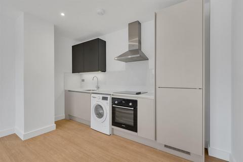 1 bedroom flat to rent, 63 Croydon Road, Penge, London