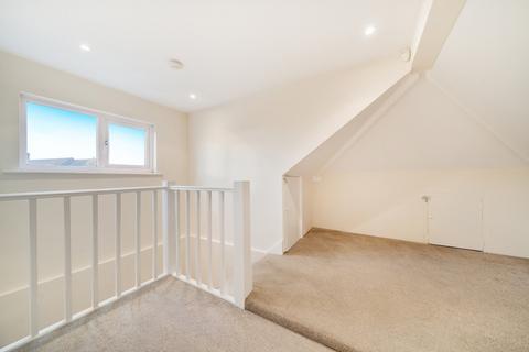 2 Renton Drive, Orpington, BR5 4HH