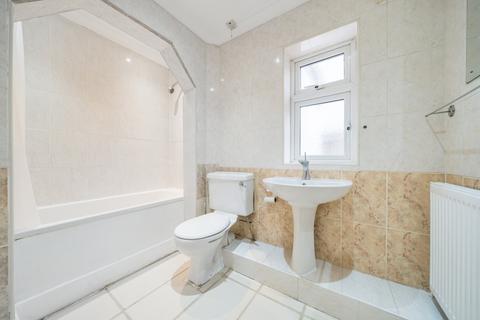 2 Renton Drive, Orpington, BR5 4HH
