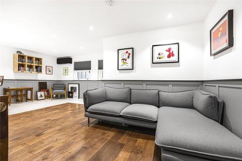 2 bedroom apartment to rent, Middlesex Street, Spitalfields, London, E1