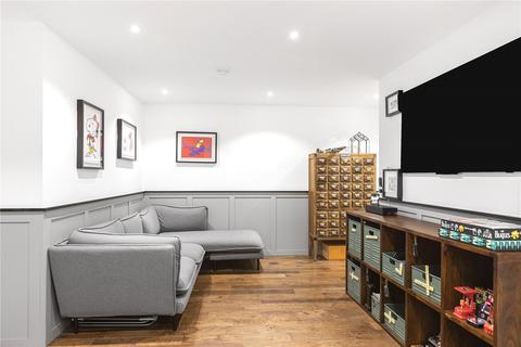 2 bedroom apartment to rent, Middlesex Street, Spitafields, London, E1