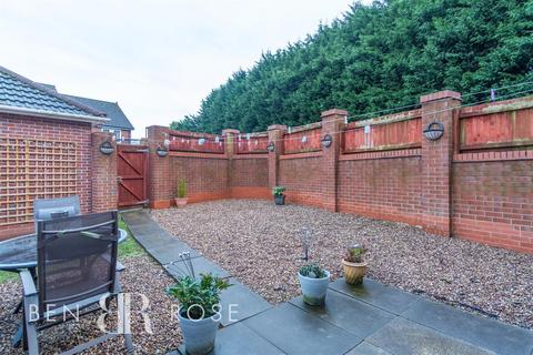 3 bedroom end of terrace house for sale, Wood Chat Court, Chorley