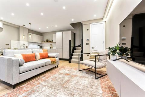 Rutland Mews, St John's Wood, NW8
