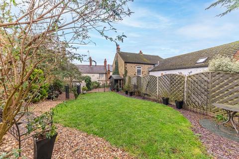 3 bedroom terraced house for sale, High Street, North Northamptonshire NN9