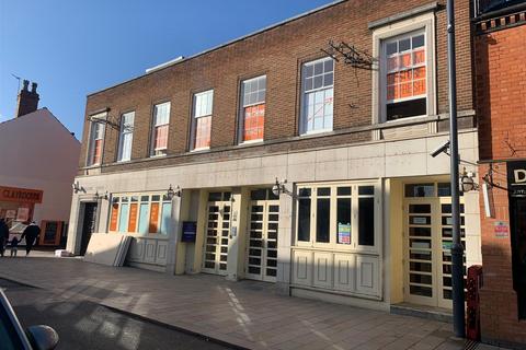 Restaurant to rent, Former Moon and Bell, 6 Wards End, Loughborough, LE11 3HA