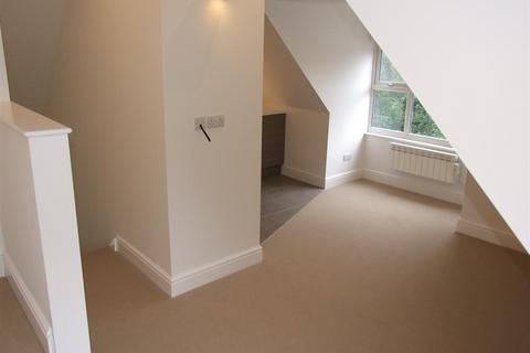 1 bedroom apartment to rent, Tower Road Tadworth Surrey