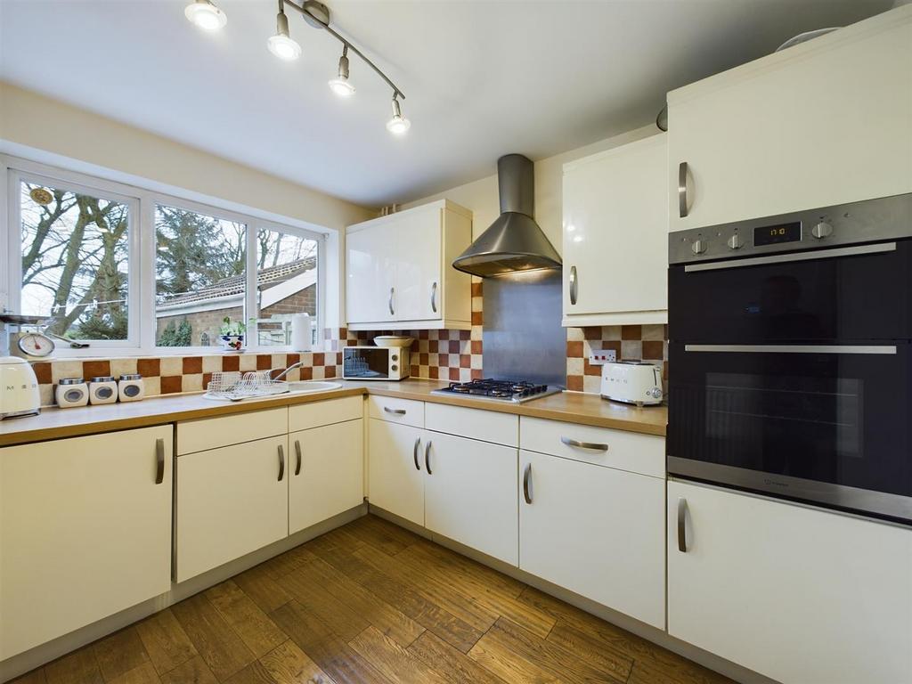 CAM03358 G0-PR0164-STILL022.jpg