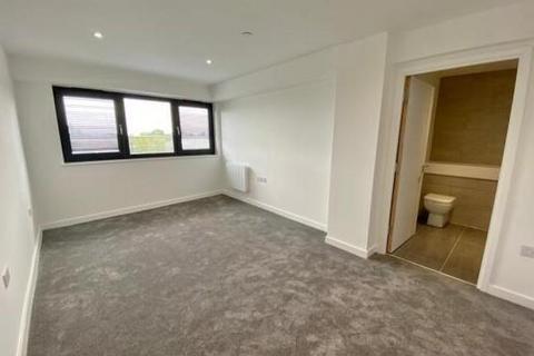 2 bedroom apartment to rent, London,  London,  N20