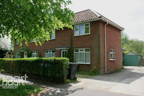 3 bedroom semi-detached house for sale, Beverley Road, NORWICH