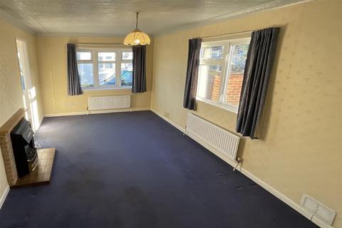 2 bedroom park home for sale, Chelmsford Road, Blackmore, Ingatestone, Essex