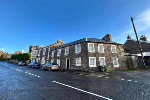 2 bedroom flat to rent, Burrell Street, Crieff