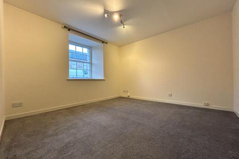 2 bedroom flat to rent, Burrell Street, Crieff