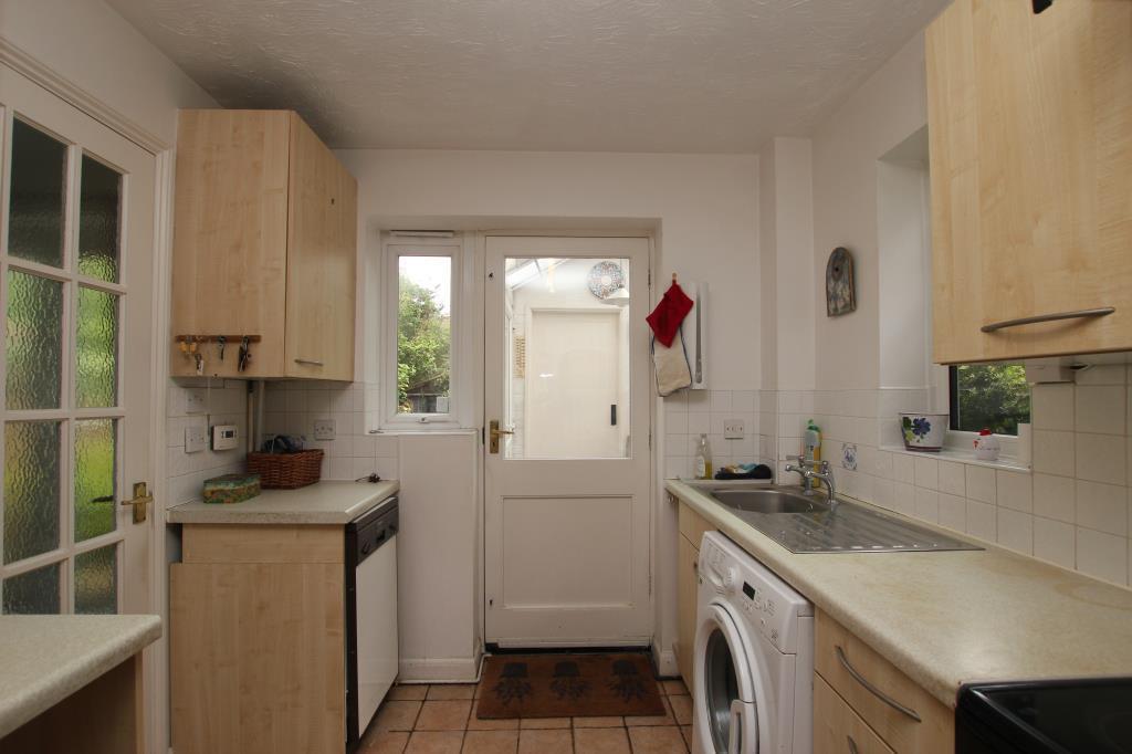 Kitchen1.JPG
