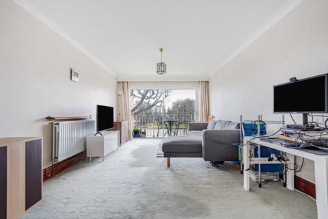 undefined, Riverside Road, Staines-upon-Thames, TW18