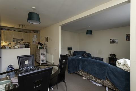 2 bedroom flat for sale, Emily Way, Halifax HX1