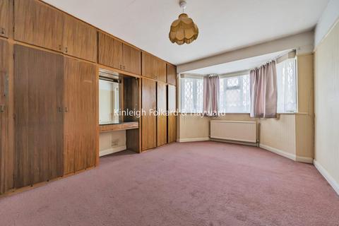 3 bedroom semi-detached house for sale, Morton Way, Southgate