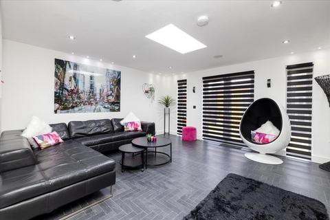 4 Blackchapel Road, Edinburgh, EH15 3QU