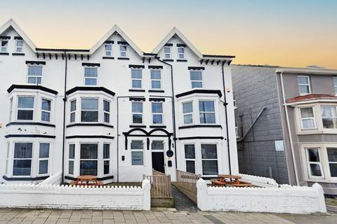 13 bedroom block of apartments for sale, Blocks of 7 Flats Let Until 2065, Blackpool, FY1