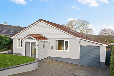 33 Haddon Way, Carlyon Bay, St Austell, PL25 3QG
