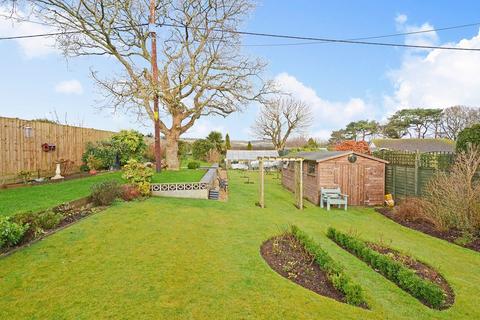 33 Haddon Way, Carlyon Bay, St Austell, PL25 3QG