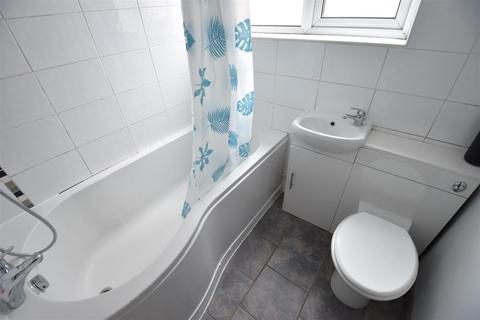 20 Thwaite Close, Erith, DA8 1DP