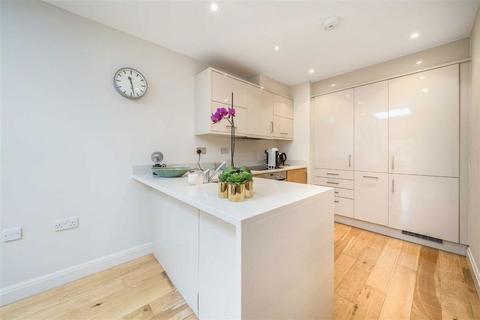 2 bedroom flat for sale, Mycenae Road, London SE3