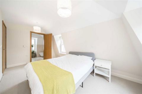 2 bedroom flat for sale, Mycenae Road, London SE3