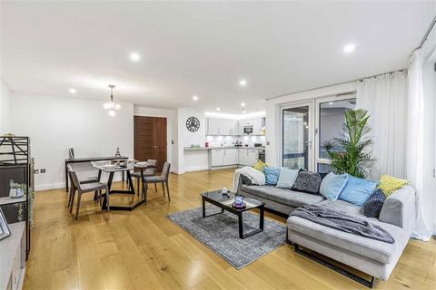 2 bedroom flat for sale, Glasshouse Yard, London EC1A