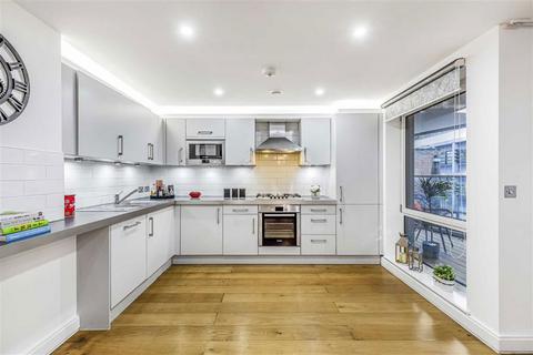 2 bedroom flat for sale, Glasshouse Yard, London EC1A