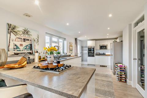 4 bedroom semi-detached house for sale, Boundary Road, Pinner, HA5