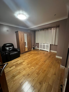 1 bedroom in a house share to rent, Judith Avenue, Romford RM5