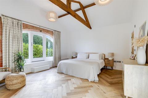 4 bedroom barn conversion for sale, Oxton Hill, Southwell NG25