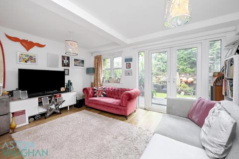 3 bedroom terraced house for sale, Pinewood Close, Station Road, Brighton BN1