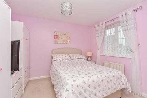 25 Amethyst Drive, Sittingbourne, ME10 5JR