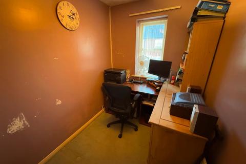 15 Ashtree Road, Cradley Heath, B64 5PJ