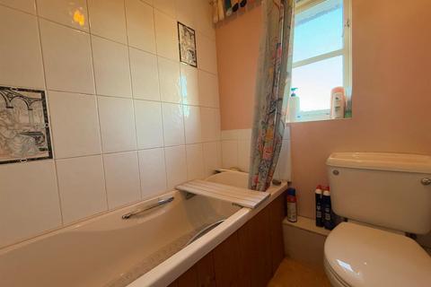 15 Ashtree Road, Cradley Heath, B64 5PJ
