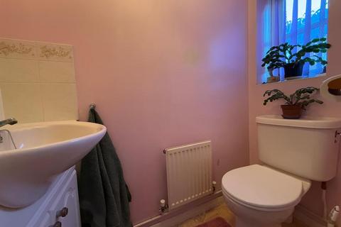 15 Ashtree Road, Cradley Heath, B64 5PJ
