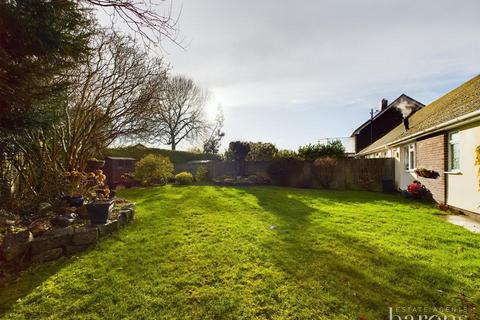 2 bedroom semi-detached bungalow for sale, Hackwood Lane, Basingstoke RG25