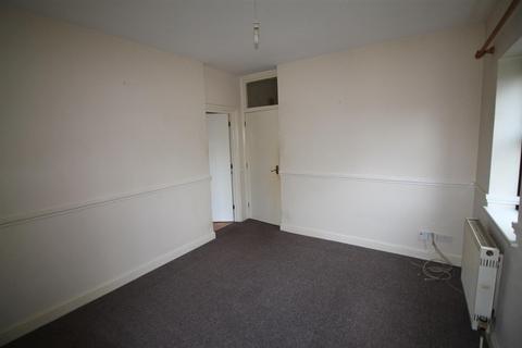 2 bedroom flat to rent, BPC00970 Top Floor Flat, Eastfield Road, Cotham, Bristol