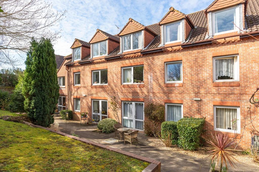 Springfield Meadows Springfield Meadows, Weybridge, KT13 1 bed retirement property - £215,000